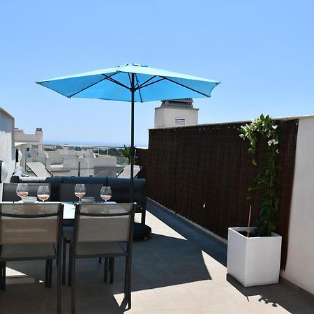Luxurious Flat & Private Rooftop In Villamartin Orihuela Costa Dehesa de Campoamor  Exterior photo