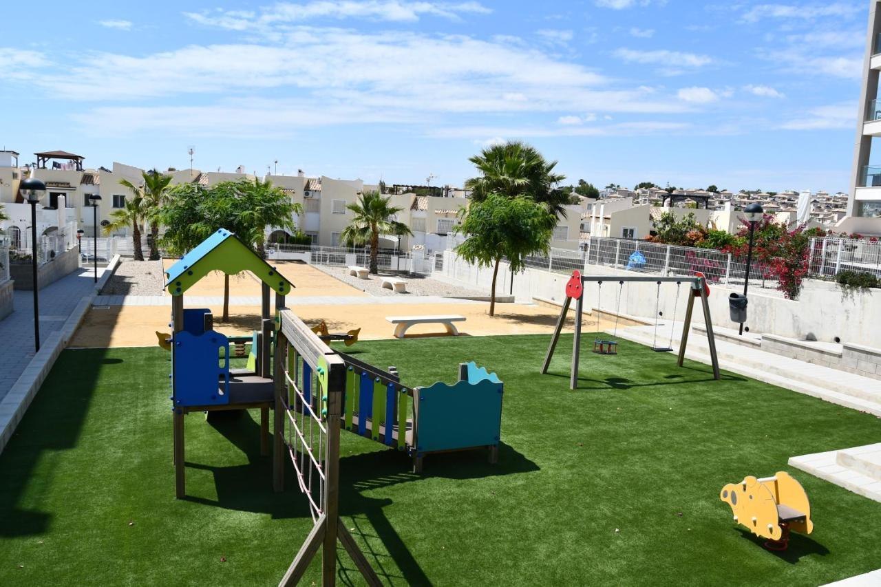 Luxurious Flat & Private Rooftop In Villamartin Orihuela Costa Dehesa de Campoamor  Exterior photo